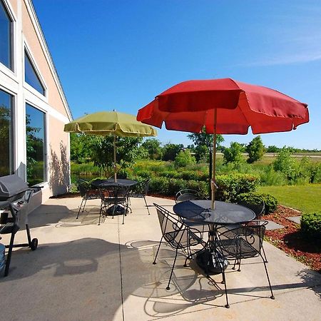 Comfort Inn&Suites Jackson - West Bend Exterior foto