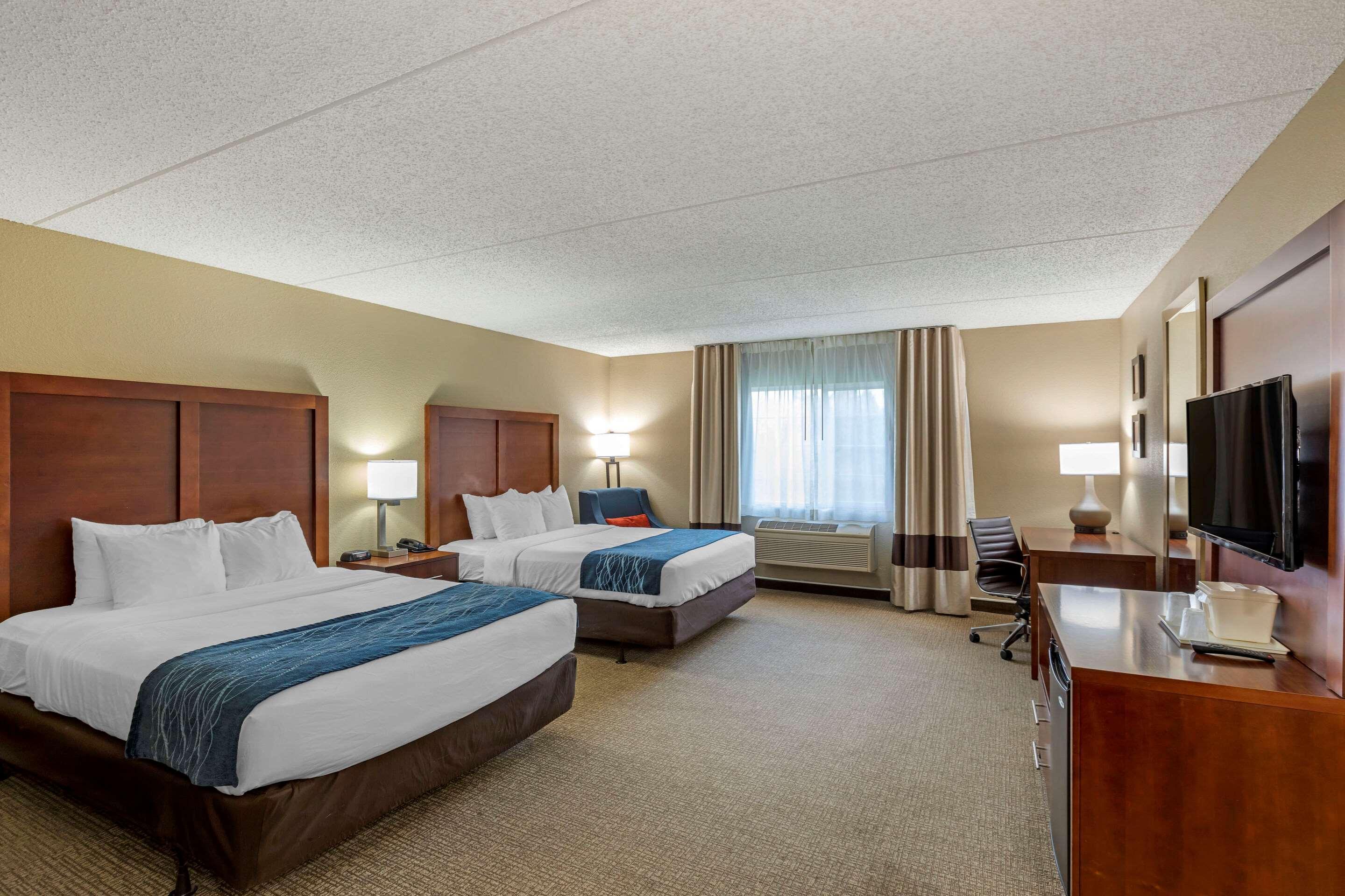 Comfort Inn&Suites Jackson - West Bend Exterior foto