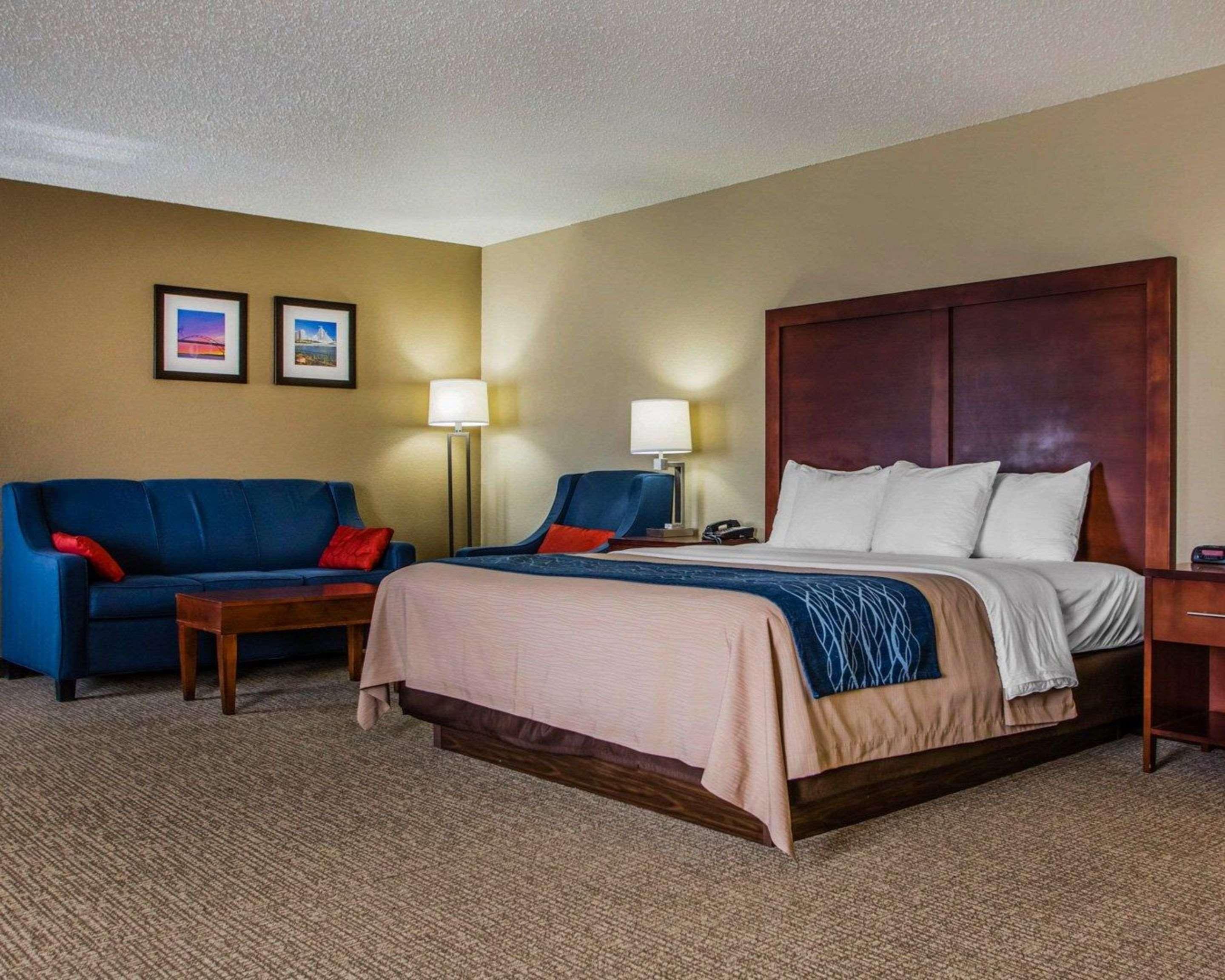 Comfort Inn&Suites Jackson - West Bend Exterior foto
