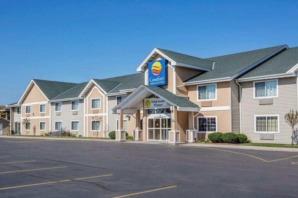 Comfort Inn&Suites Jackson - West Bend Exterior foto
