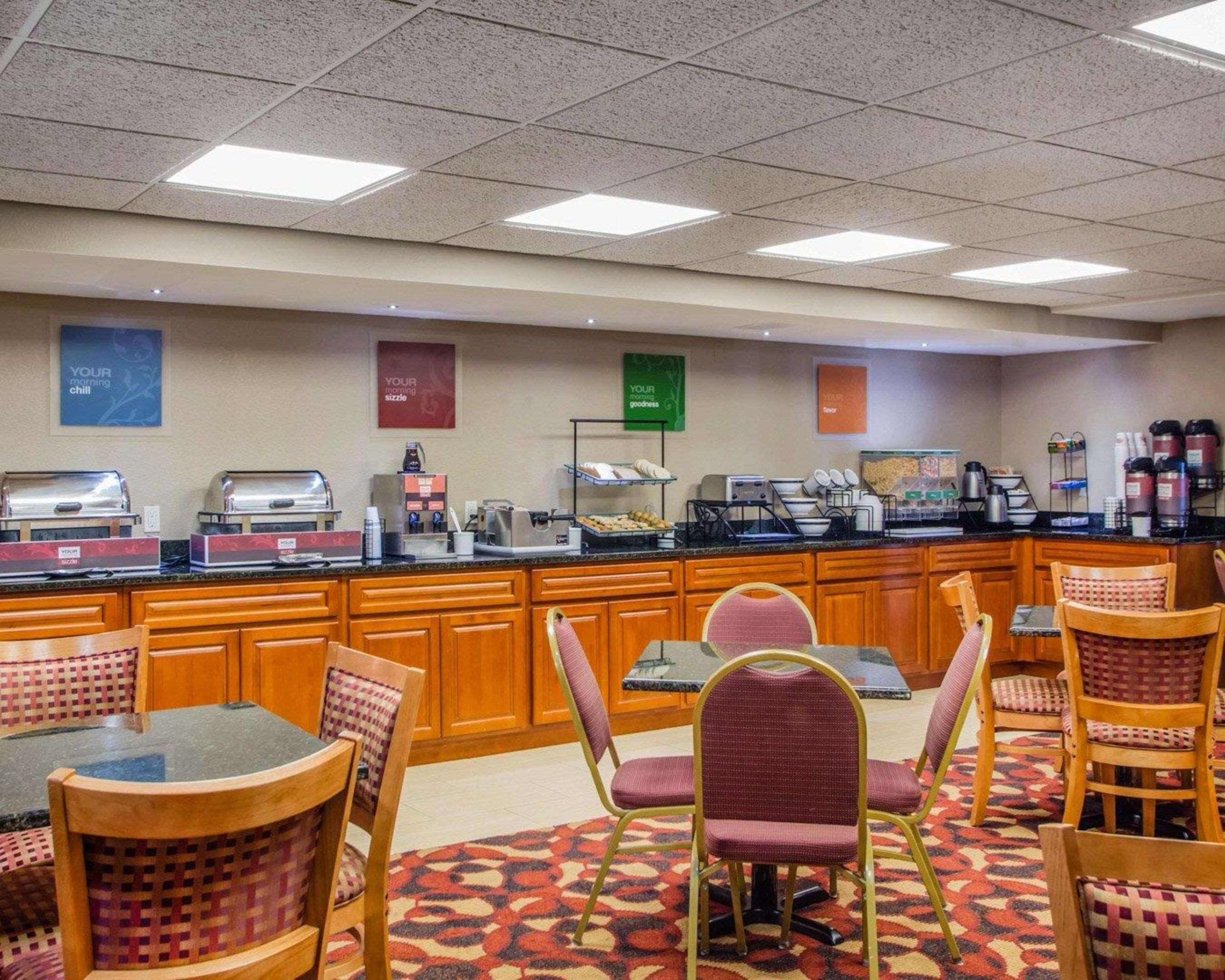 Comfort Inn&Suites Jackson - West Bend Exterior foto