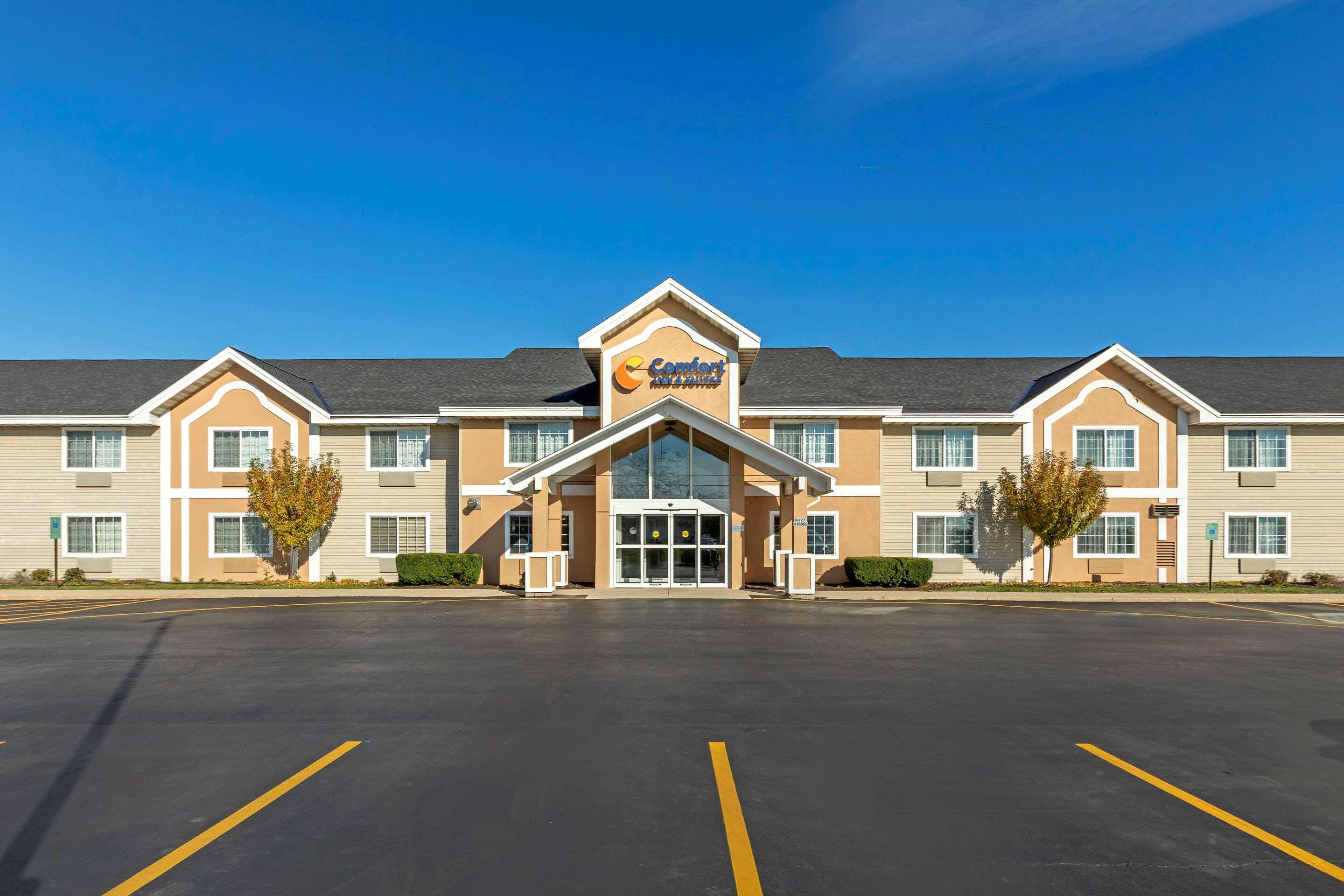 Comfort Inn&Suites Jackson - West Bend Exterior foto